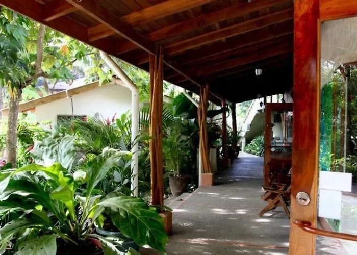 Harbor Reef Hotel Nosara